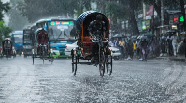 ঢাকাসহ ১৩ অঞ্চলে ঝোড়ো হাওয়াসহ বৃষ্টির আভাস